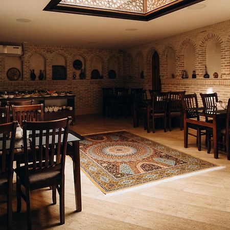 Hotel Shohrud Buchara Exteriör bild