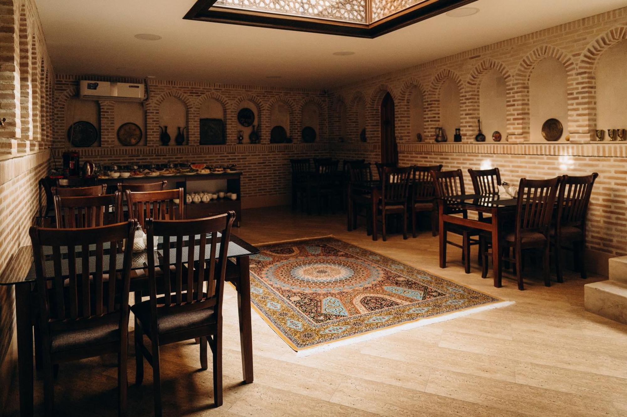 Hotel Shohrud Buchara Exteriör bild