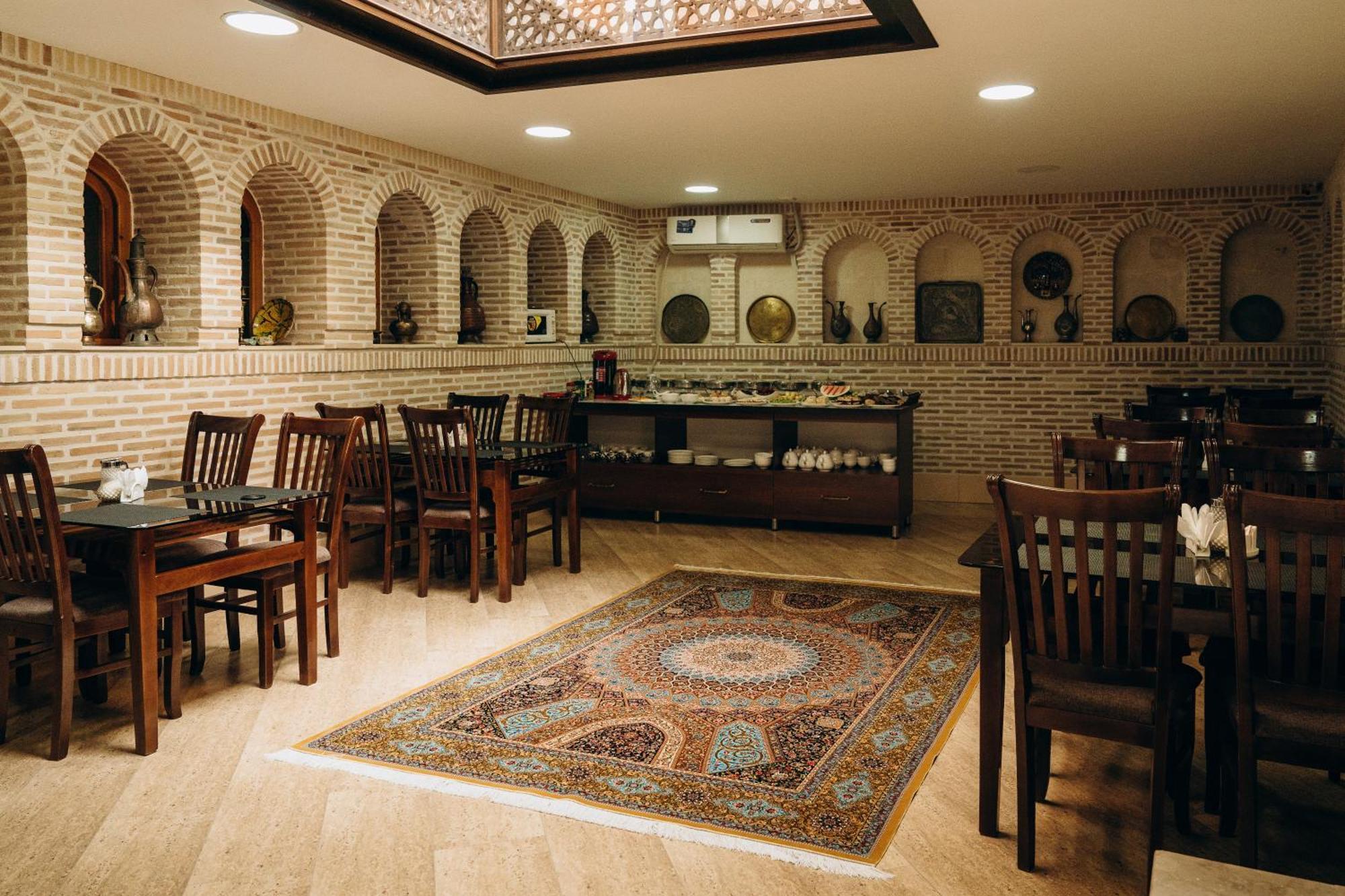 Hotel Shohrud Buchara Exteriör bild
